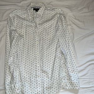 Men’s untucked shirt size large